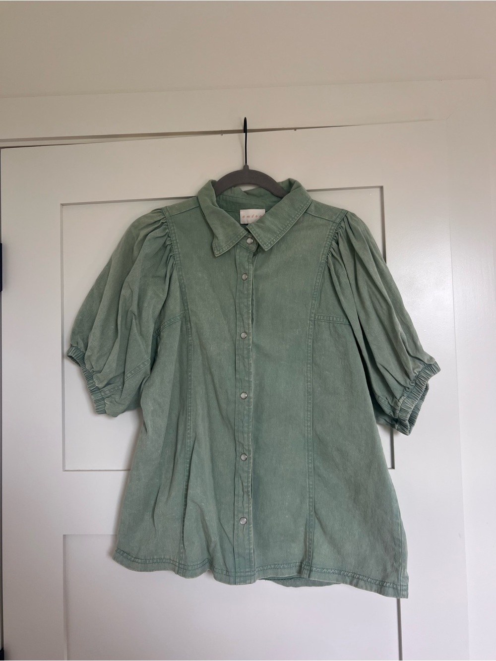Sage Green Button-Up Puff Sleeve Top